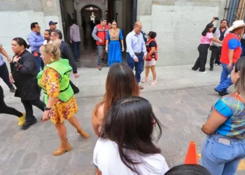 Fotos: Adrián Gaytán // Por primera vez se llevó a cabo la prueba del Sistema de Alertamiento Masivo en la telefonía celular.