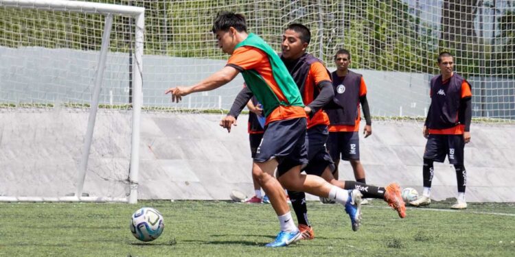 Dragones se prepara para continuar con su participación.