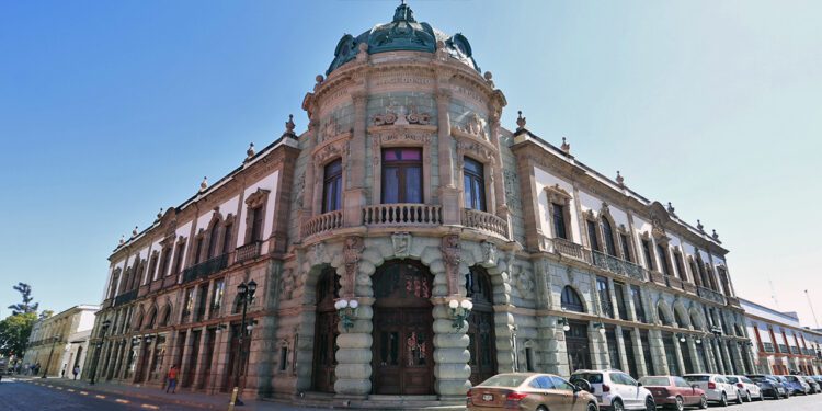 Foto: Archivo El Imparcial // El teatro Macedonio Alcalá cumple este 5 de septiembre 116 años de historia.