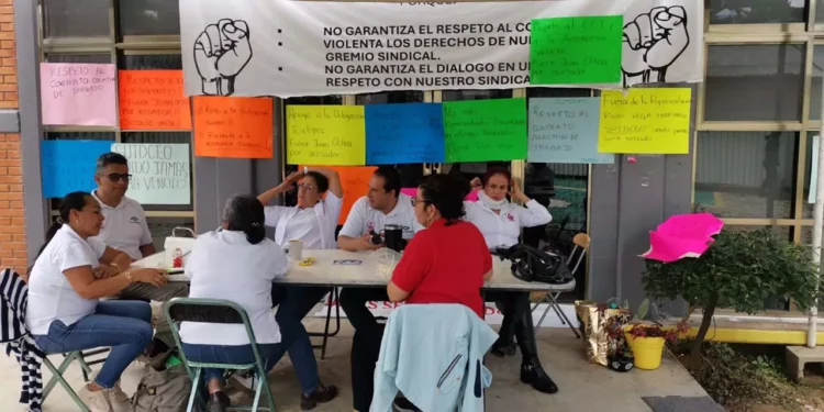 Foto: Jesús Santiago // Inician jornada de protesta en Juchitán, Salina Cruz, Puerto Escondido, Oaxaca y Huajuapan.