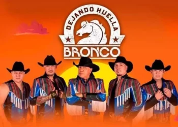 La banda presenta un repertorio que incluye sus éxitos más conocidos como "Oro", "Mírenla" y "Sergio el bailador", así como otras sorpresas.
