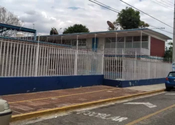 A las 12:08 horas, todos vuelven a las aulas, en plena calma y sin contratiempos.