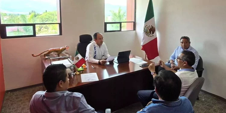 Autoridades municipales buscan fortalecer la gestión ambiental en Huajuapan.