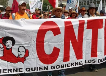 Foto: internet – ilustrativa // La secretaria general de la Sección 22, Yenni Araceli Pérez Martínez, indicó que la CNTE “saldrá de nueva cuenta a las calles, cuantas veces sea necesario para defender las conquistas laborales de los trabajadores”.