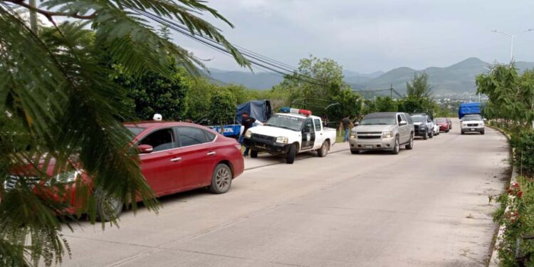 Investigan asesinato de joven en área turística.