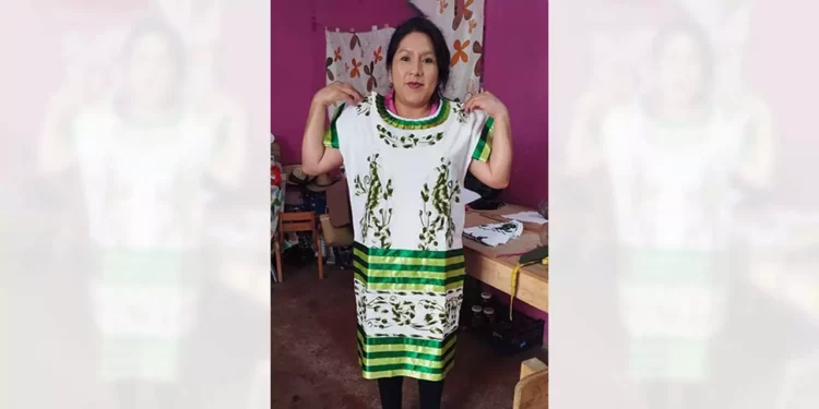 Los productos de vestir de manta se hacen con paciencia y al gusto de las clientas.