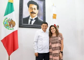 El gobernador Salomón Jara estuvo en compañía de Catalina Monreal Pérez (Caty Monreal), directora general del Instituto Nacional de la Economía Social (INAES).