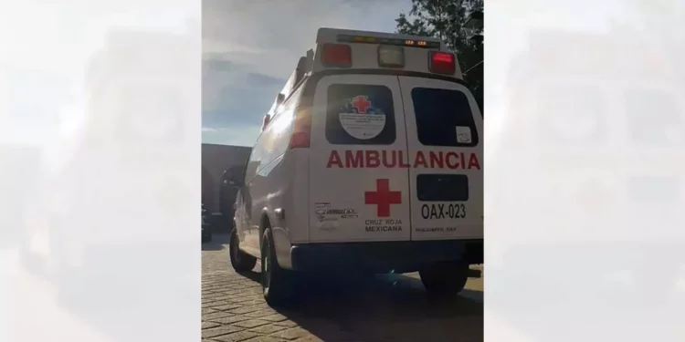 Auxilian a mujer accidentada.