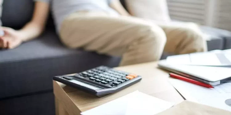 ¡Adiós a tus deudas! En octubre se eliminarán créditos del Buró si cumples con estos requisitos