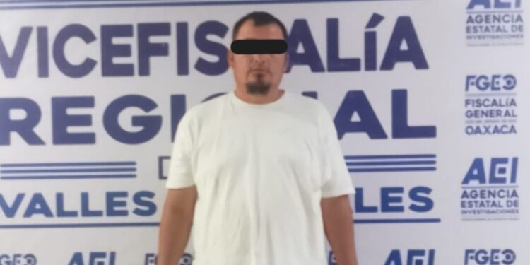 “‘El Güero Chima’ operaba punto de droga en Huixtepec; lo atrapan con cocaína y cannabis”