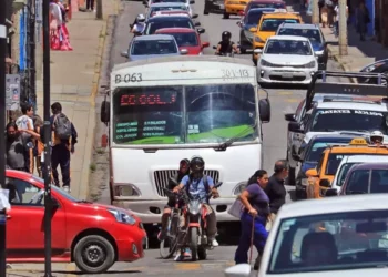 Foto: Adrián Gaytán // De un padrón de 809 mil 18 unidades de motor, solo pasaron a verificación 52 mil 263 vehículos.
