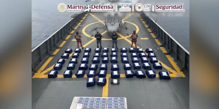 Golpe al narco en el Pacífico: Semar decomisa 1.6 toneladas de cocaína frente a costas de Guerrero