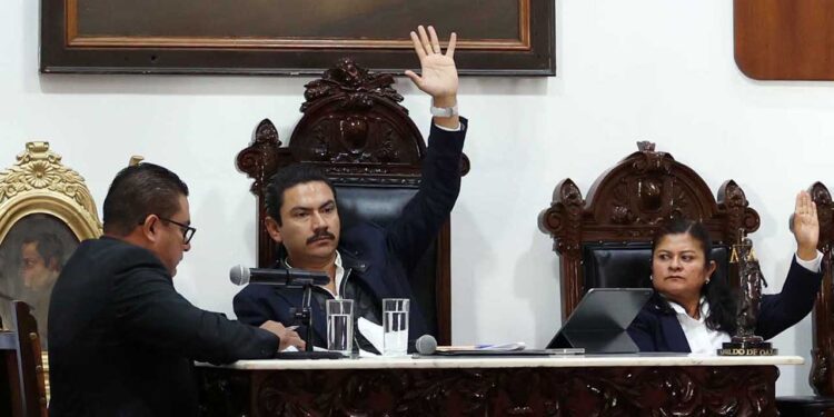 Foto: archivo // Desde este lunes, parte del gabinete municipal y gobierno estatal viajó a la capital del país.