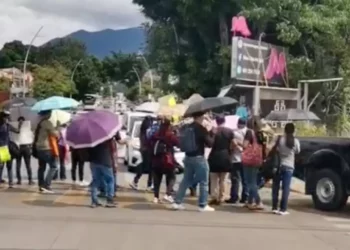 Incumplen Vásquez Castillejos y gobierno al CISEIIO; bloquean