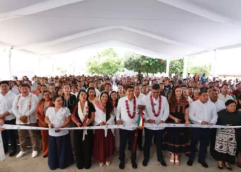 Salomón Jara y Nancy Benítez inauguran Oaxaca Impulsa para fortalecer economía local