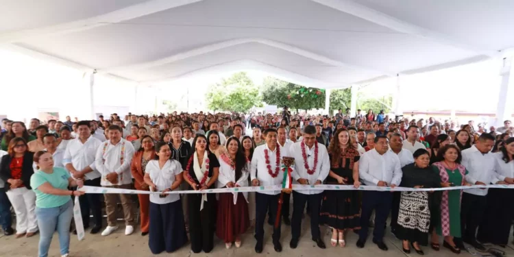 Salomón Jara y Nancy Benítez inauguran Oaxaca Impulsa para fortalecer economía local