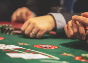 Apuestas paralelas de Blackjack: ¿Valen la pena el riesgo?
