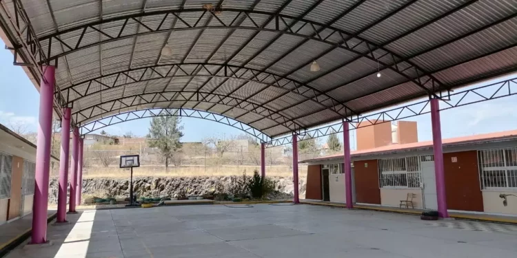 ¿Adeudos con CFE, cortan la luz a escuelas? esta es la posición de la S-22