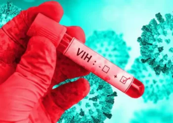 Encienden alertas cifra récord de VIH en México en 2025
