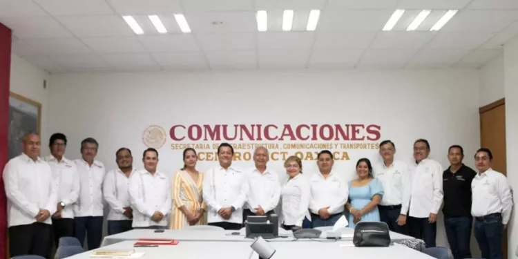 Instalación de Comisión Mixta Regional SICT – CMIC Oaxaca