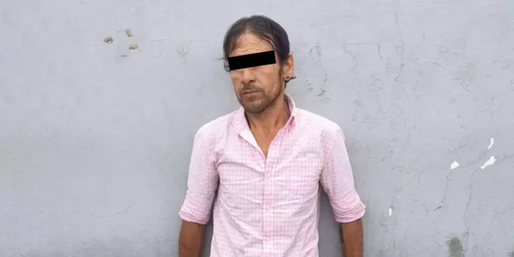El hombre se identificó como D.A.D.S.