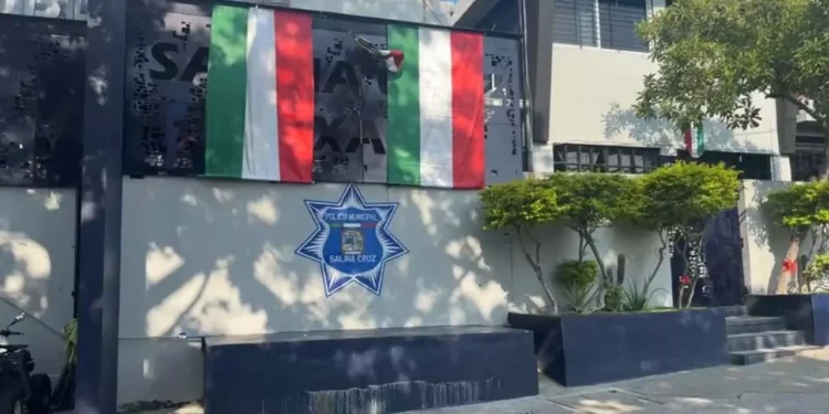 Es la segunda ocasión que ocurre un caso así en los separos de Salina Cruz.