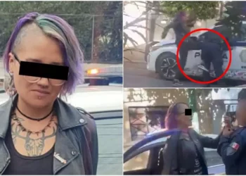 Mujer patea a policía de la CDMX mientras lo graba
