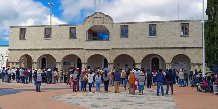 La DDHPO solicitó al Ayuntamiento de San Miguel El Grande reconocer su responsabilidad y garantizar medidas de reparación a la víctima.