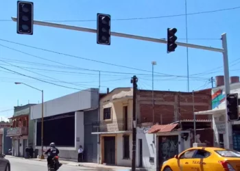 Foto: Lisbeth Mejía Reyes // La red de semaforización de la ciudad de Oaxaca ha presentado problemas de manera constante.