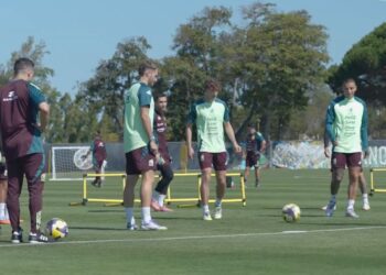 Robo a la Selección Mexicana en Oakland: sustraen equipo de entrenamiento previo al duelo contra Japón