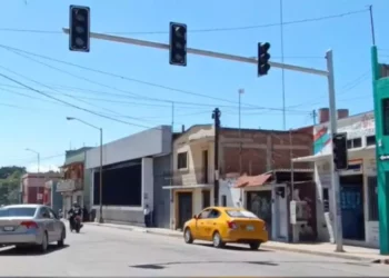 VIDEO Fallan semáforos de Binnibus en Oaxaca por segunda vez en tres meses