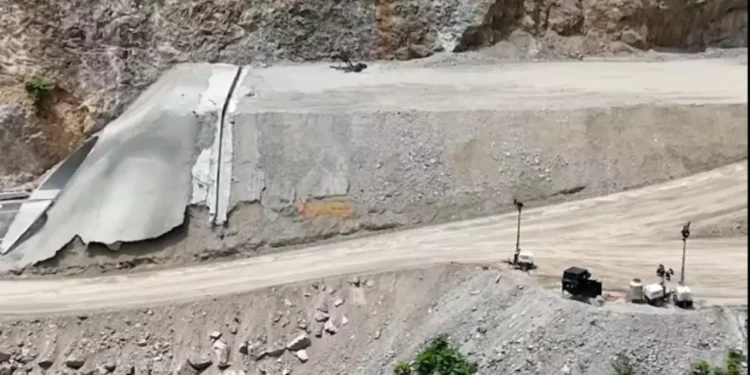 ¿Qué pasó con el túnel El Tornillo?; 100  días cerrada la súper Mitla-Tehuantepec?