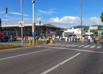 Activan bloqueo de Fonapas y ADO sindicalizados del ISSSTE