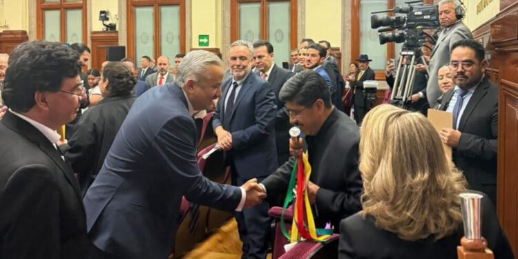 El rector Cristian Eder Carreño López estuvo presente en la ceremonia de toma de protesta del máximo cargo del Poder Judicial.