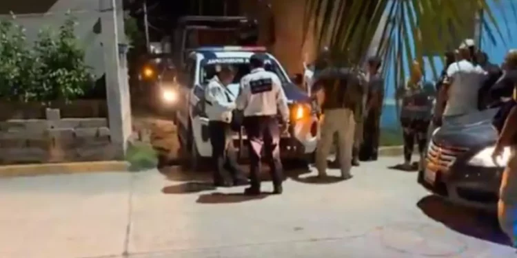 Estudiantes del CBTIS 205 son perseguidos a balazos y derrapan su moto en Juchitán