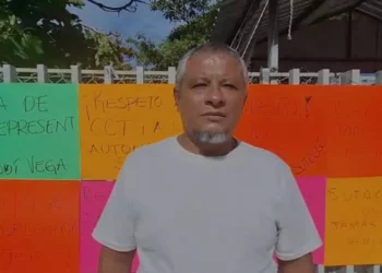 VIDEO Docentes del CONALEP Oaxaca protestan contra abuso de poder en Tuxtepec: “El director vive al amparo de la representante estatal”