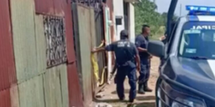 ¡El horror en casa! Fiscalía investiga posible feminicidio y atentado contra la propia vida en Zaachila