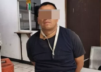 Ciudadanos denuncian robo de iPhone en pleno centro de Oaxaca; atrapan al sospechoso en Jalatlaco