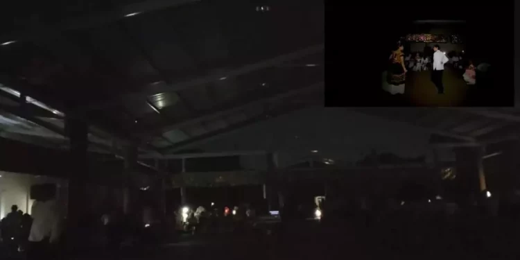 ¡Ni el apagón detuvo la fiesta! Vela Pineda en Juchitán se celebra entre sones y oscuridad