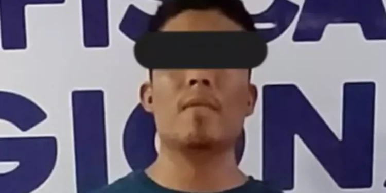 ¡Conductor de taxi es detenido por abuso sexual! Desvió la ruta y atacó a pasajera en Ejutla de Crespo