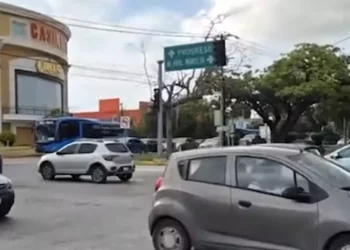 Los habitantes se sorprendieron cuando, poco después de las 14:00 horas se suspendió la energía eléctrica.