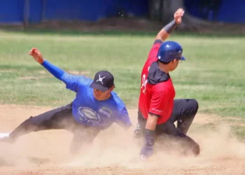 Fotos: Leobardo García Reyes // Acciones del juego en honor a la Virgen del Rosario en Ixcotel.