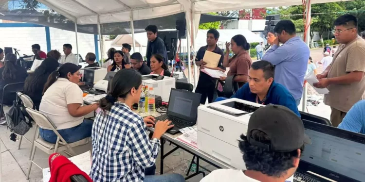 Con esta jornada, se busca acercar los servicios de movilidad a la región Mixteca.
