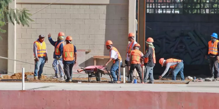Foto: Adrián Gaytán // El sector de la construcción mostró un retroceso de menos 7.4% en Oaxaca.