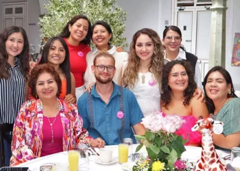 Fotos: Erika Marqués // Familiares y amigas acompañaron a Fanny en una mañana llena de alegría y buenos deseos, celebrada en Casa Hidalgo.