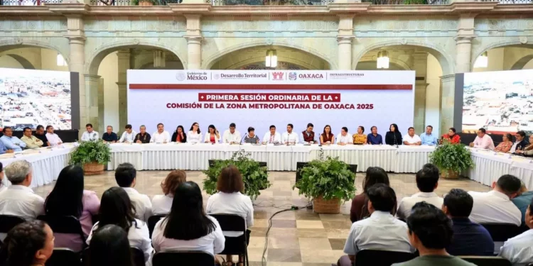 La edil Nancy Benítez destacó la relevancia histórica de la entrega del nuevo Plan de Ordenamiento Territorial.