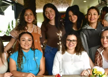 Fotos: Rubén Morales // Las asistentes disfrutaron de un delicioso desayuno y un ambiente de alegría.