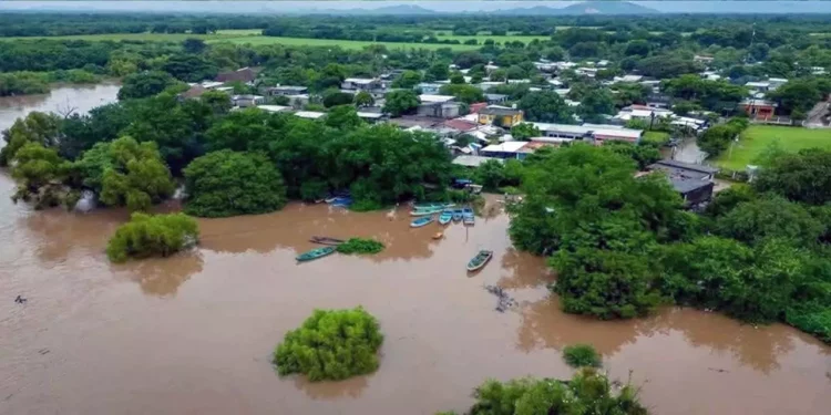 Foto: cortesía // Los ríos Ostuta y Malatengo alcanzaron su máximo nivel, generando inundaciones en algunas comunidades.