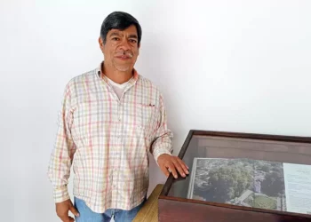 Foto: Lisbeth Mejía Reyes // Rodolfo Hernández Rea es co autor de "Nuestras Raíces. Catálogo de árboles notables y emblemáticos del estado de Oaxaca".