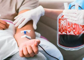 Se encontró una tasa de 16.8% de abandono en los pacientes en estudio, lo cual influyó en altos porcentajes de recaídas de la leucemia e incluso la muerte.